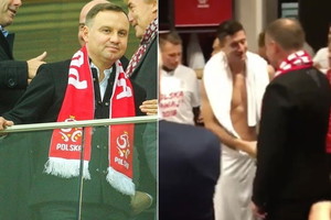 Andrzej Duda w szatni po meczu z Czarnogórą. Robert Lewandowski przyjął gratulacje w ręczniku