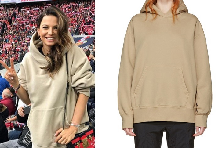 Bluza Anny Lewandowskiej hitem