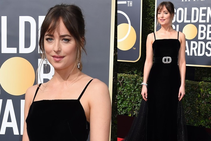 Dakota Johnson w skromnej kreacji na rozdaniu Złotych Globów. Ale tył jej sukni robi ogromne wrażenie! My mówimy "wow"! ZDJĘCIA