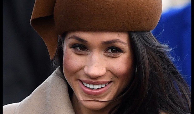Kapelusz Meghan Markle wygląda jak...