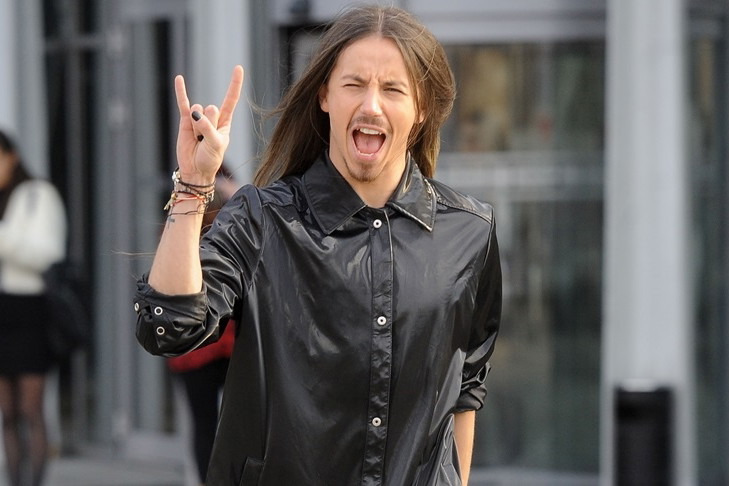Michał Szpak może otwierać szampana! Singiel „Don’t Poison Your Heart” zaliczył kolejny wielki sukces!