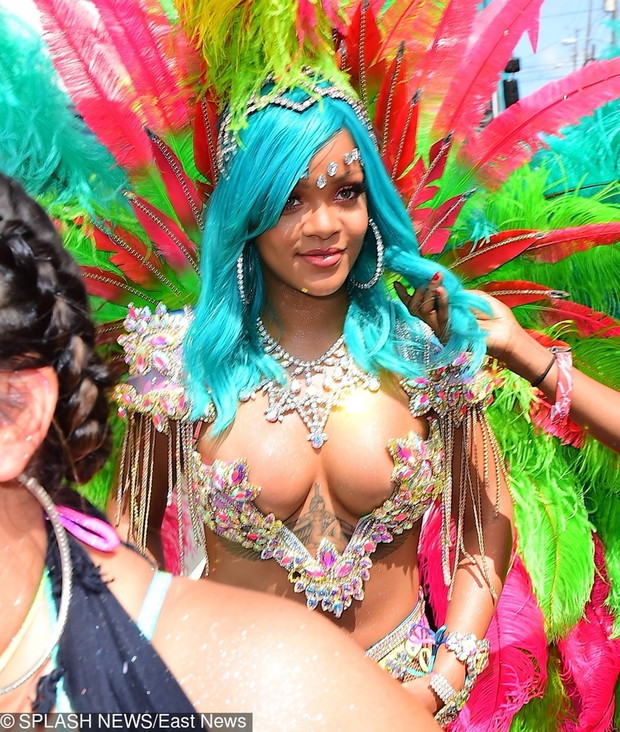 Rihanna imprezuje na Barbadosie