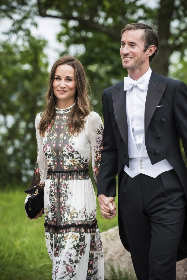 Pippa Middleton z m??em na ?lubie znajomych