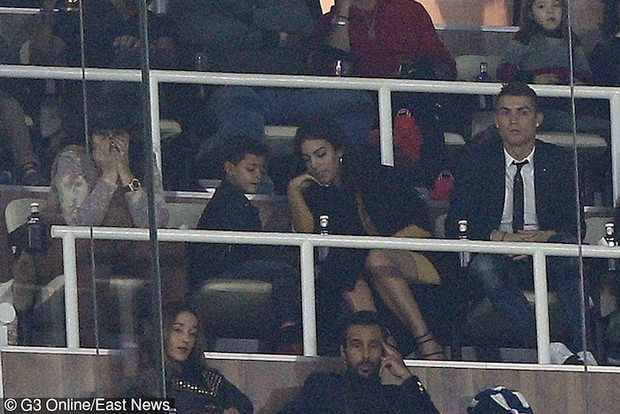Cristiano Ronaldo z dziewczyn? na meczu