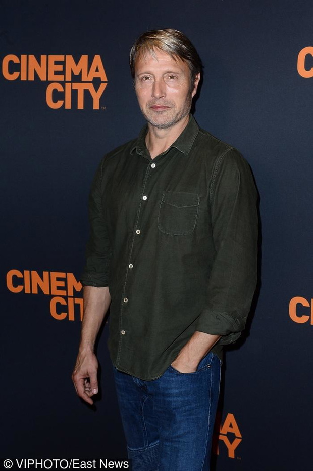 mads-mikkelsen-392933-1X700-efe7b1a