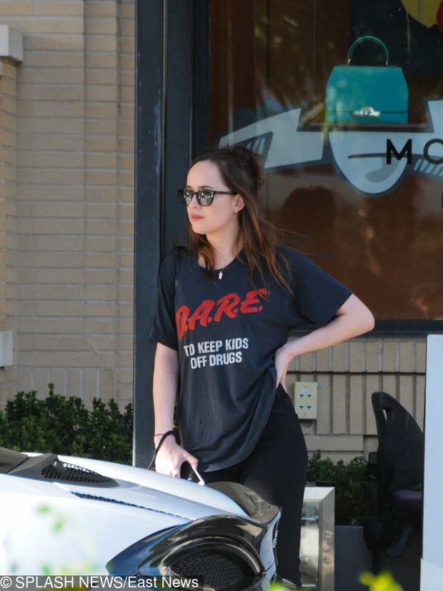 Nieuczesana Dakota Johnson