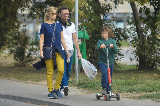 2016.10.04 WarszawaJoanna Brodzik i Pawel Wilczak z dziecmiFOT SAN/AF EOS