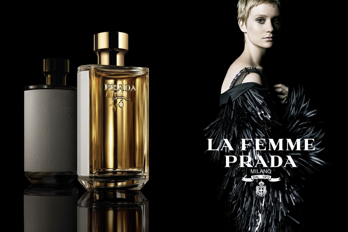 Mia Wasikowska - zapach Prada La Famme