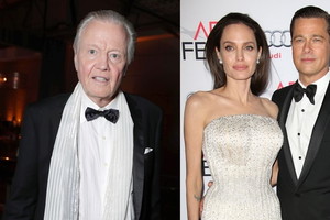 Jon Voight, Angelina Jolie, Brad Pitt