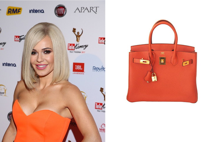 Doda z pomarańczową torebką Hermes Birkin