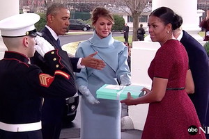 Michelle Obama dostała prezent od Melanii Trump
