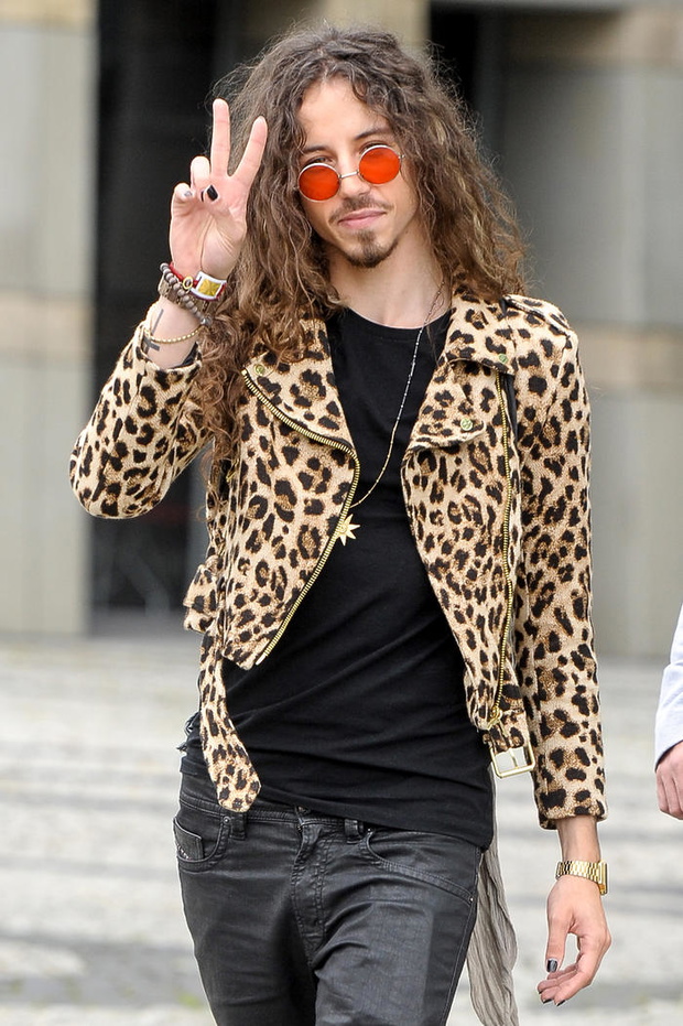 michal-szpak-w-panterkowej-ramonesce-369551-1X700-eb8e8c1