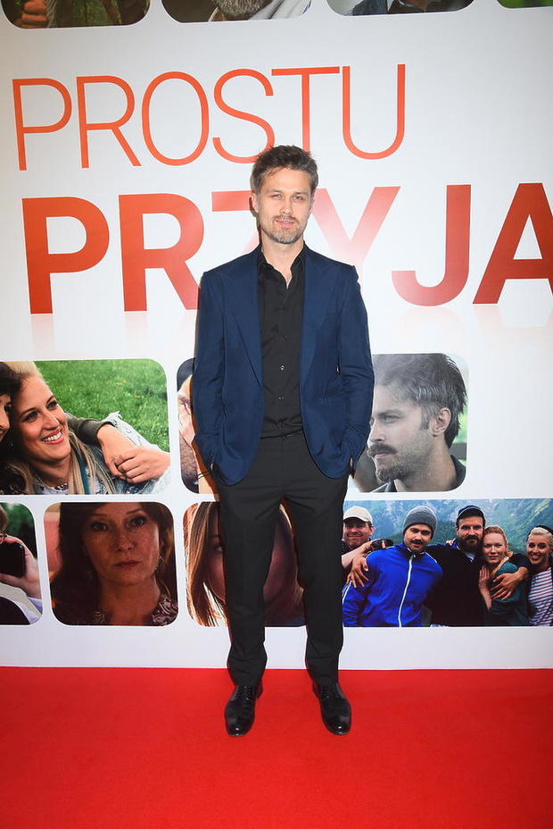 maciej-zakoscielny-na-premierze-filmu-po-prostu-przyjazn-399818-1X700-dc8ca1b