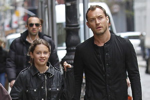 Jude Law z córką Iris Law