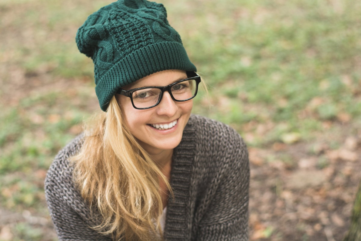 Dziewczyna w stylu hipsterskim