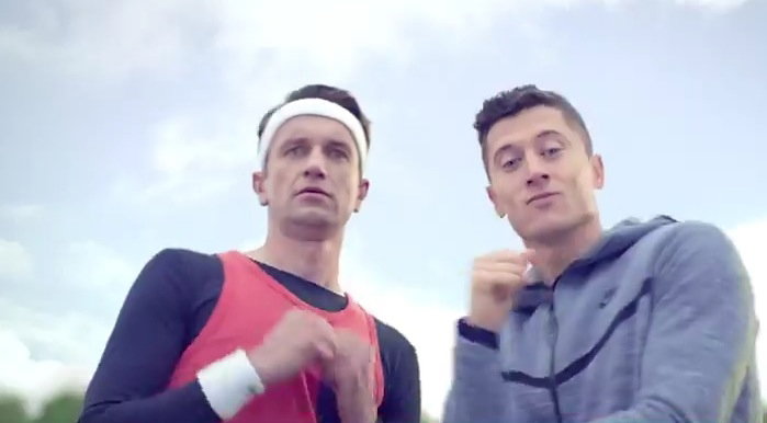 Tomasz Kot, Robert Lewandowski śpiewają