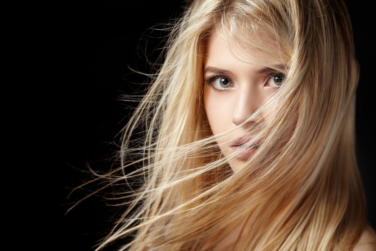 piaskowy blond