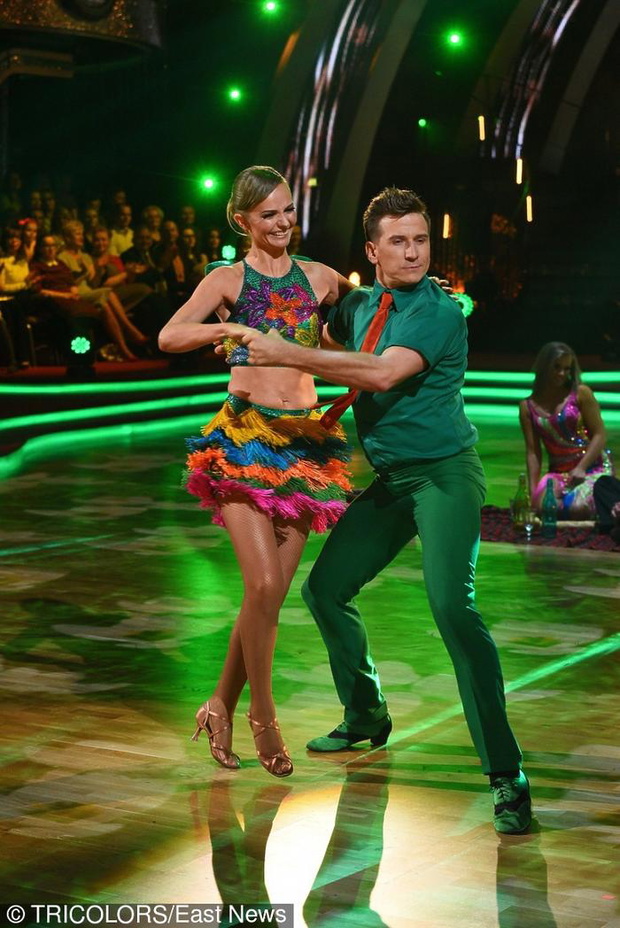 kasia-stankiewicz-i-tomasz-baranski-w-programie-taniec-z-gwiazdami-346608-1X700-780726f
