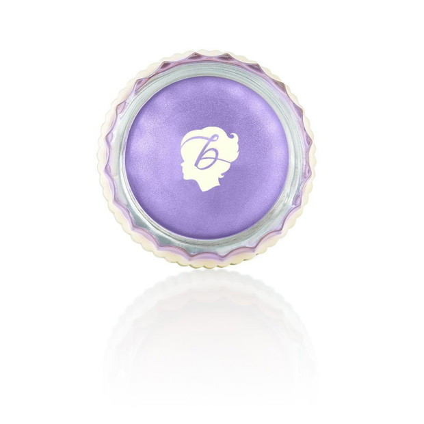 Kremowy cień do powiek Benefit, odcień Always a Bridesmaid, Benefit, ok. 80 zł