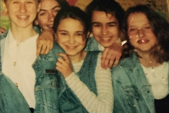 Natalia Siwiec z przyjaciółmi z dzieciństwa