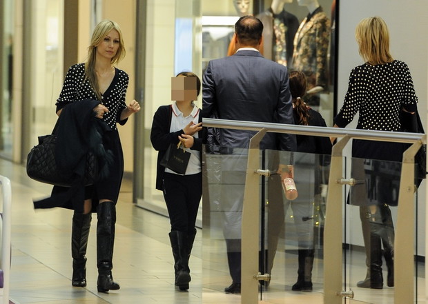 Magdalena Ogórek przyłapana w centrum handlowym