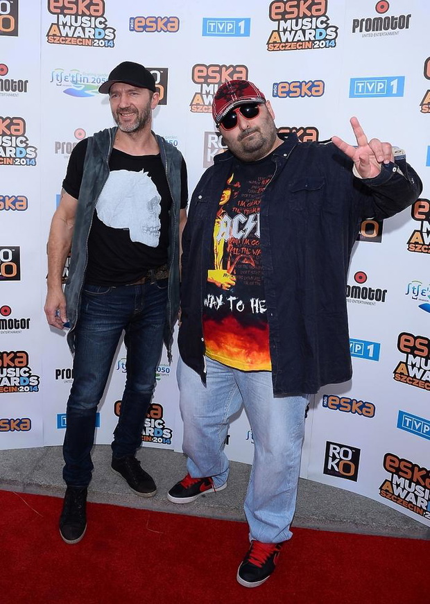 piersi-na-rozdaniu-nominacji-eska-music-awards-2014-192206-1X700-f7516a2