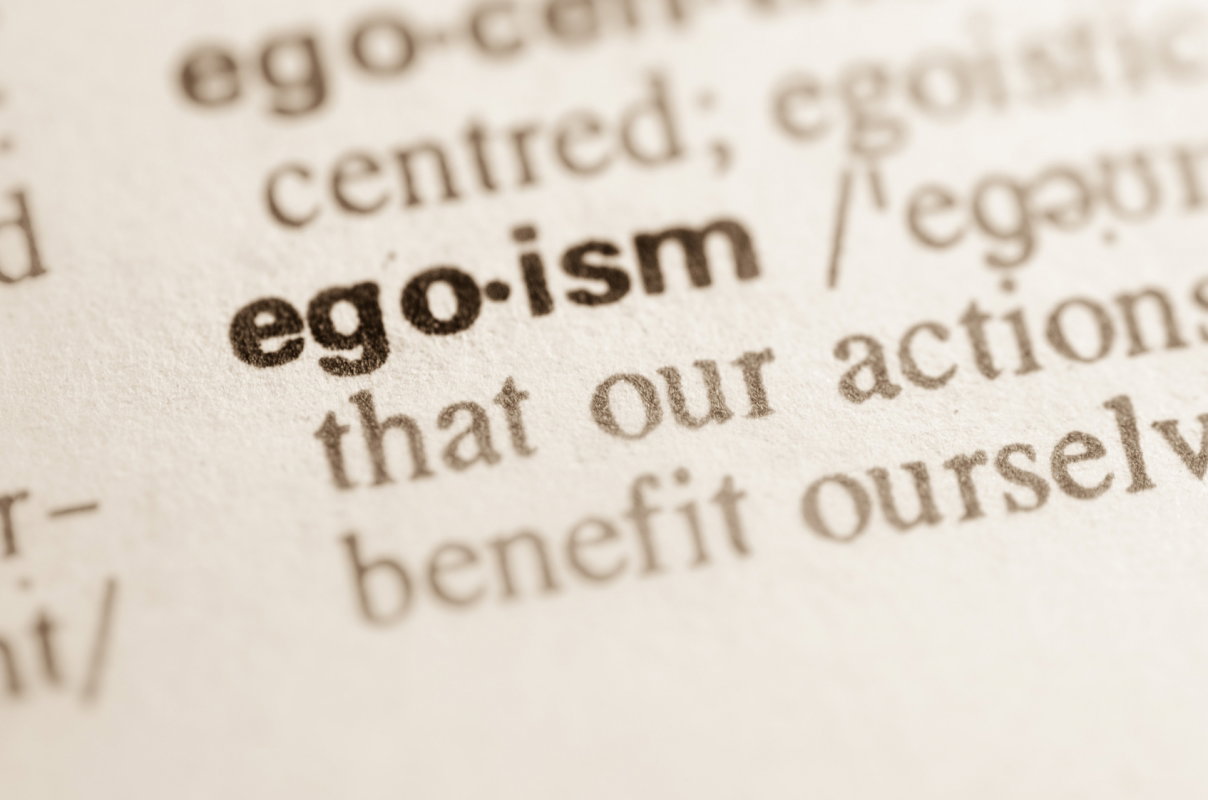 wydrukowane słowo egosim