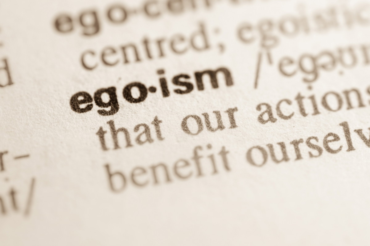 wydrukowane słowo egosim