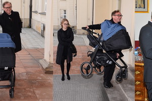 Andrzej Chyra z partnerką Pauliną i synkiem