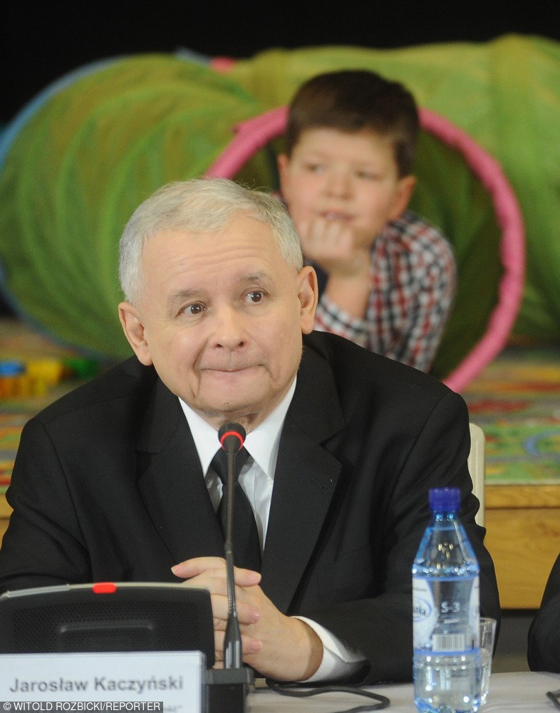 Jarosław Kaczyński na konferencji w sprawie dzieci