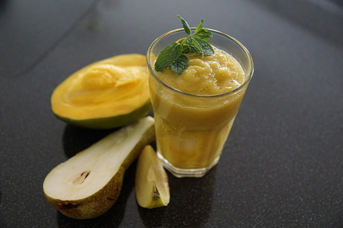 koktajl z gruszki i mango