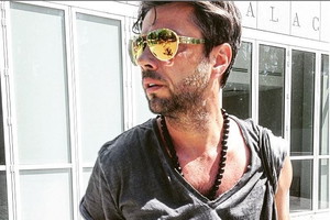 Olivier Janiak na wakacjach z rodziną