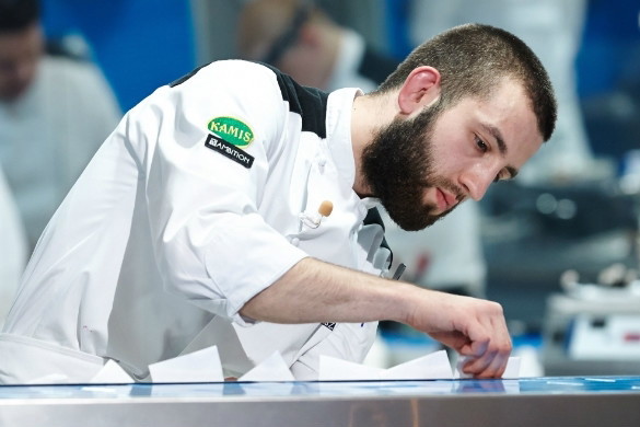 Łukasz Kawaller wygrał Hells Kitchen