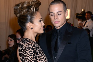 Casper Smart zdradzał Jennifer Lopez z transseksualistami