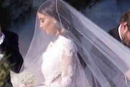 Suknia ślubna Kim Kardashian. Jak wyglądała Kim Kardashian podczas ślubu. Sukienka ślubna Kim Kardashian. Ślub Kim Kardashian
