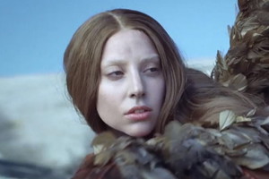 Stroje polskiej projektantki w teledysku Lady Gagi