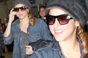 Shakira na lotnisku w Los Angeles