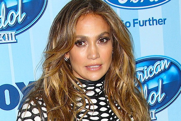 Jennifer Lopez na otwarciu American Idol 13 sezon. Nogi Jennifer Lopez. Jennifer Lopez nago