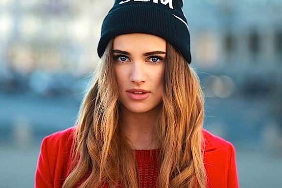 Maffashion na koszulce Bershki
