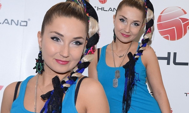 Cleo promuje grę Zumba