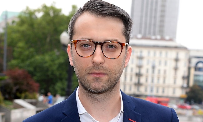Filip Bobek w Gali. Filip Bobek żałuje, że jest aktorem