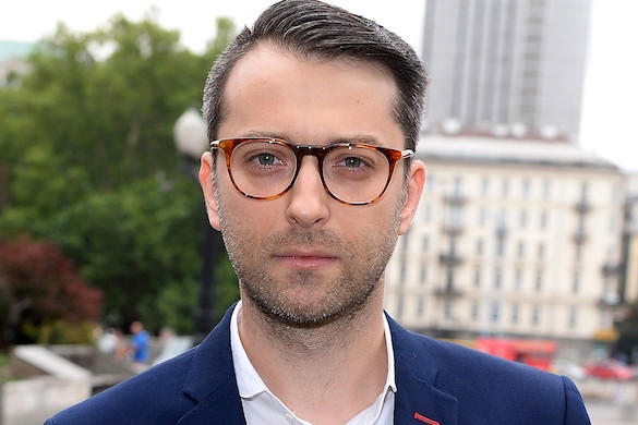 Filip Bobek w Gali. Filip Bobek żałuje, że jest aktorem