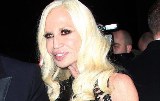 Donatella Versace na 60. urodzinach Playboya