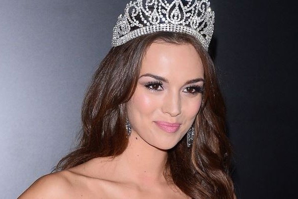 Krupińska w "Shape" o szansach na koronę Miss Universe