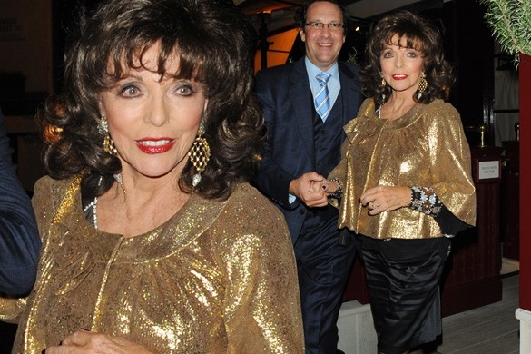 Joan Collins i Percy Gibson wracają z imprezy w Londynie