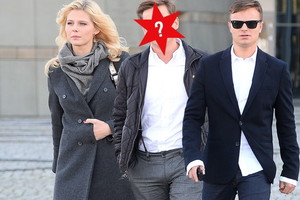 Izabela Zwierzyńska z narzeczonym wracają ze studia TVP