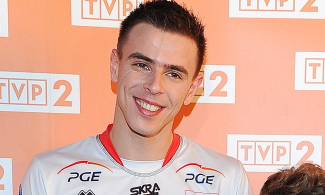 Mariusz Wlazły z synem na spacerze