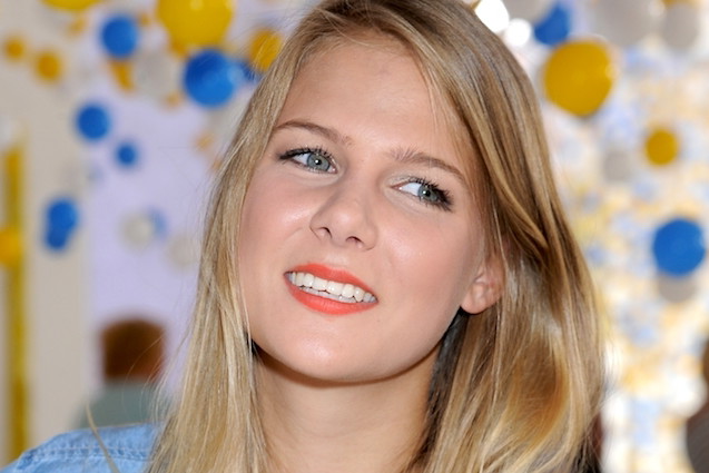 Marta Wierzbicka pali papierosy