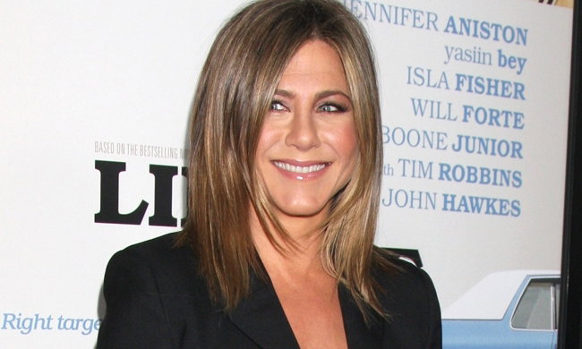 Jennifer Aniston z ciążowym brzuszkiem na premierze filmu