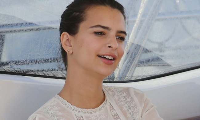 Emily Ratajkowski w Neapolu